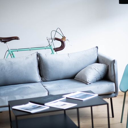 Showroom in Weyer - Sitzbereich mit Katalogen